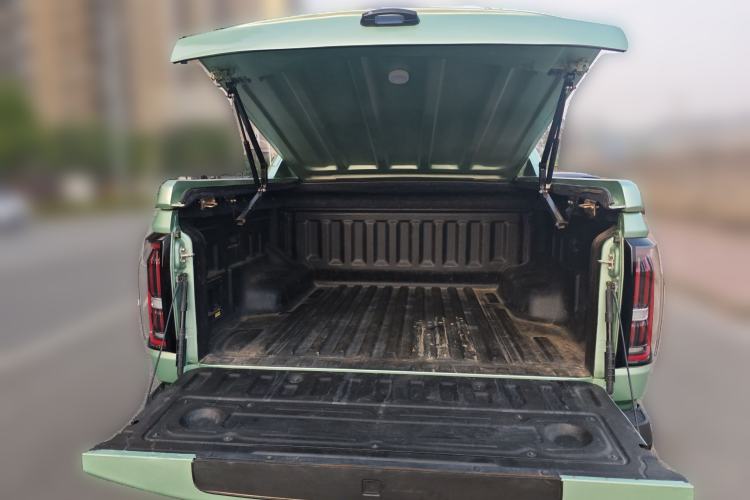 Used JMC DaDao 2023 Fly-Jiang 2.3T Diesel Automatic 4x4 Extreme Edition Trunk