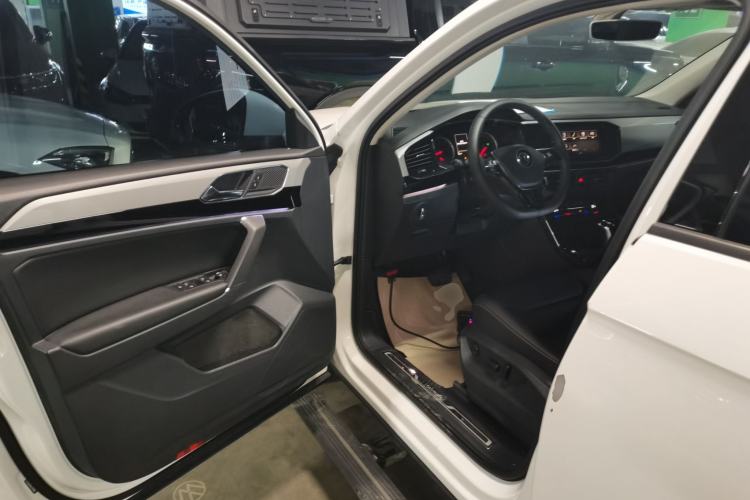 Used Volkswagen Tayron 2020 280TSI Two-Wheel Drive Luxury Connect Edition
