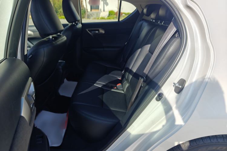 Used Lexus CT 2014 CT200h Elite Edition Monochrome Interior 3