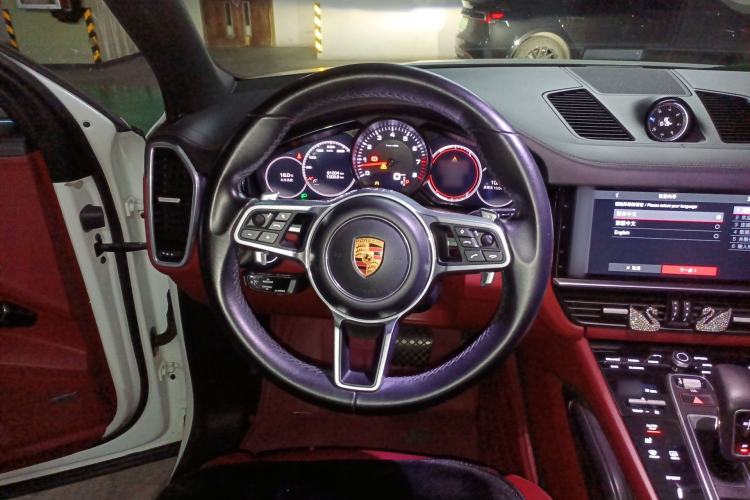 Used Porsche Cayenne 2018 Cayenne 3.0T Steering Wheel