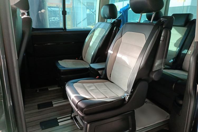 Used Volkswagen Multivan 2018 2.0 TSI Four-Wheel Drive Comfort Edition 7-Seater
