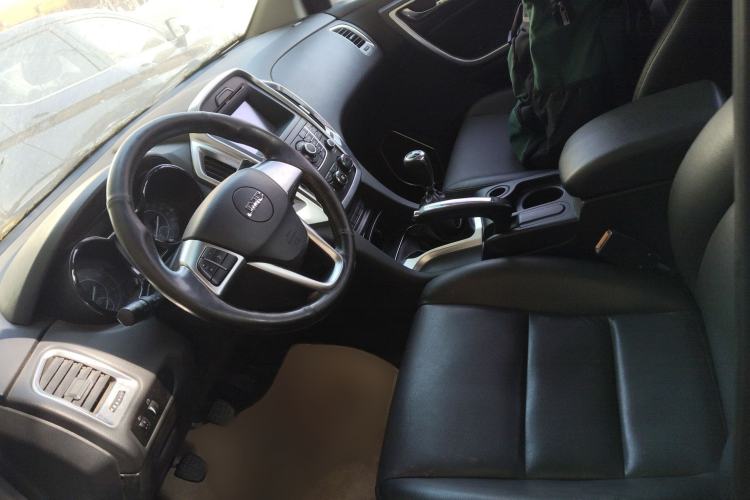 Used JMC Yuhu 7 2016 2.4T Two-Wheel Drive Luxury Edition JX4D24
