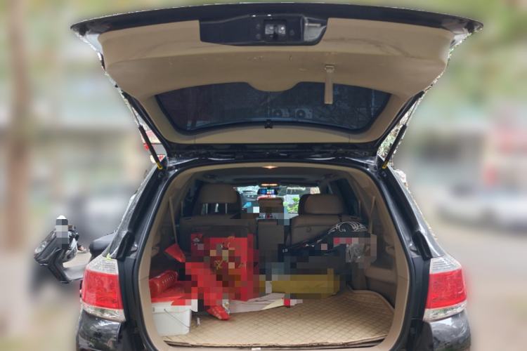 Used Toyota Highlander 2012 2.7L Two-Wheel Drive 7-Seater Luxury Edition