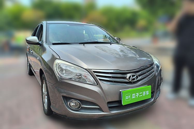 Used Hyundai Celesta 2011 1.6L Manual Comfort Edition Front Right 45 Deg