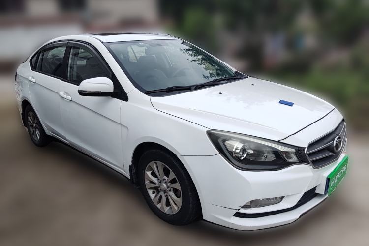 Used Soueast V5 Lingzhi 2015 Plus 1.5L Manual Smart Edition Front Right 45 Deg