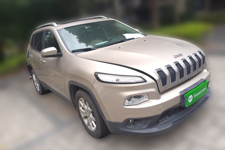 Used Jeep Cherokee 2016 2.4L Leading Edition
