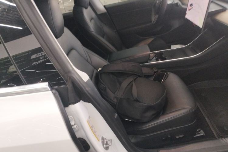 Used Tesla Model 3 2019 Standard Range Rear-Drive Upgraded Version Right Front Seat