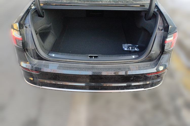 Used Volvo S90 2026 B5 Zhiyi Luxury Edition