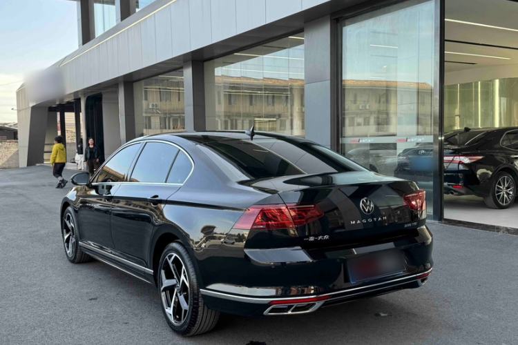 Used Volkswagen Magotan 2023 2 Million Units Limited Edition 330TSI DSG Leading Version
