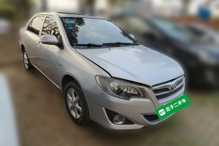 Used Toyota Corolla EX 2013 1.6L Automatic Luxury Edition Front Right 45 Deg