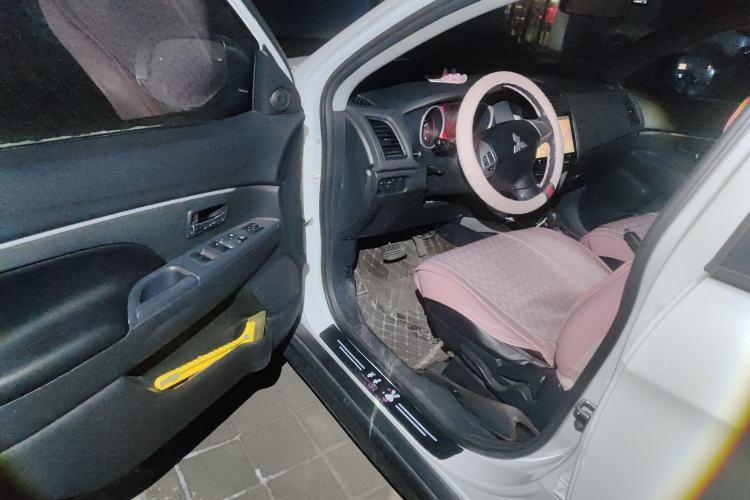 Used Mitsubishi ASX 2015 2.0L CVT Silk Road Commemorative Edition