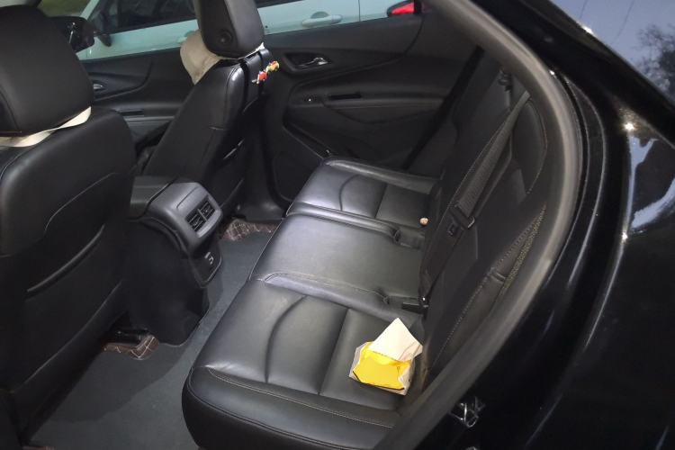 Used Chevrolet Equinox 2019 535T Automatic YuJie Edition China V Standard Left Rear Seat