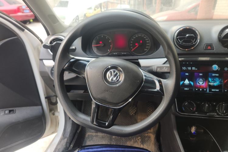 Used Volkswagen Jetta 2017 1.4L Manual Comfort Model Steering Wheel