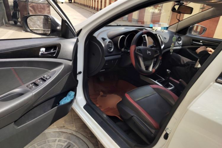 Used CHANGAN Eado 2015 1.6L Manual Junku Model China IV Standard
