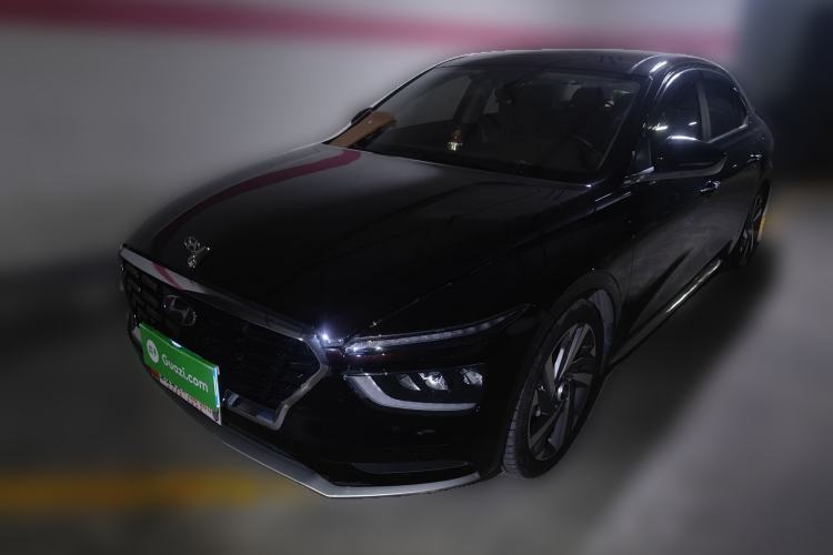 Used Hyundai Mistra 2021 1.8L CVT LUX Premium Edition