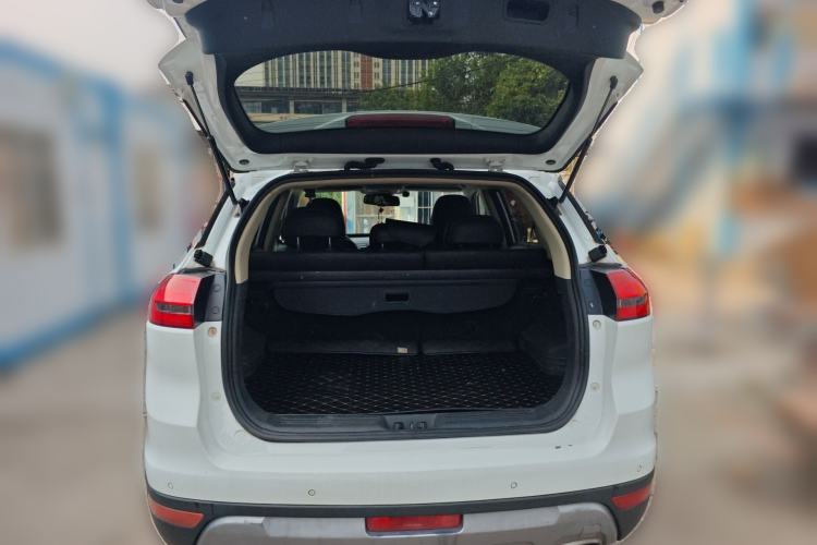 Used Geely Auto Emgrand X7 Sport 2016 1.8TD Automatic Smart Model Trunk