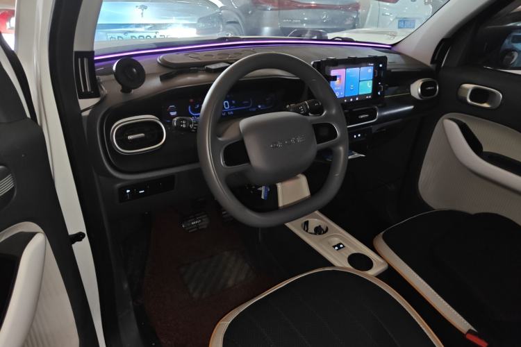 Used Geely Galaxy Panda 2025 210km Panda Rider Center Console