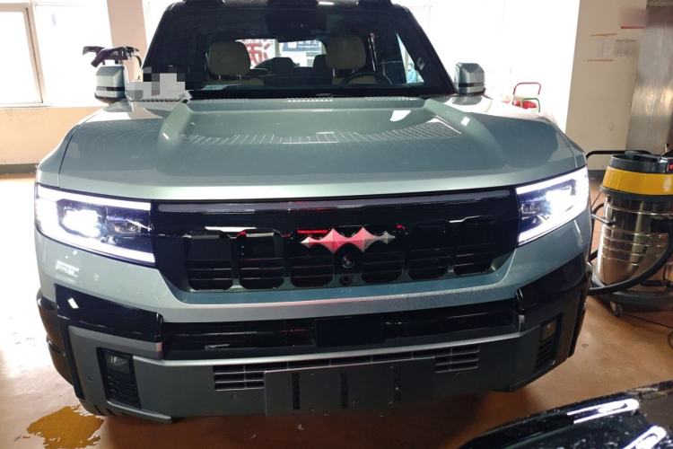 Used Formula Leopard 8 2025 Smart & Brave Flagship Edition 7 Seats Front