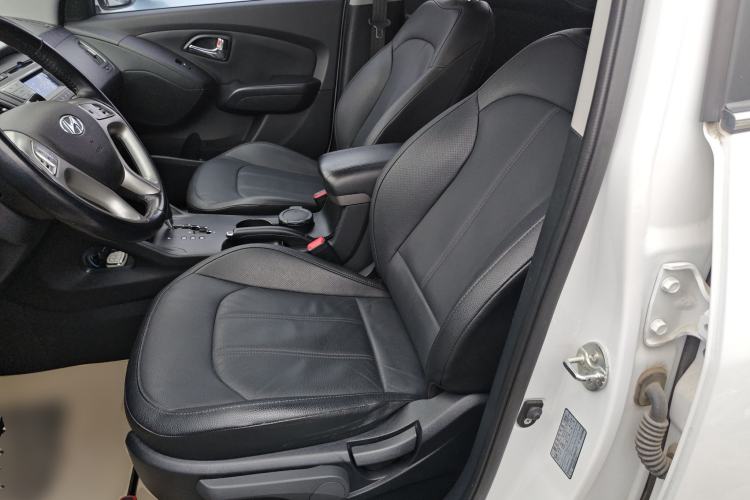 Used Hyundai ix35 2015 2.0L Automatic 2WD Smart Version China V Standard