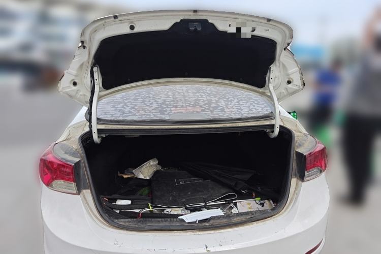 Used Hyundai Elantra (5th Generation / Langdong) 2015 1.6L Manual Fashion Edition
