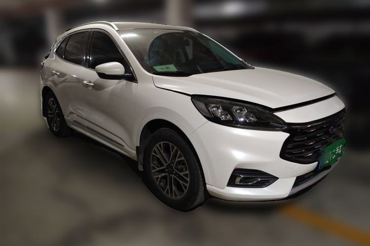 Used Ford Escape 2020 EcoBoost 245 Four-Wheel Drive Luxury Edition Front Right 45 Deg