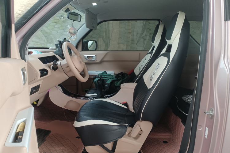 Used Geely Galaxy Panda 2023 Panda Mini 200km Endurance Bear Driver Seat