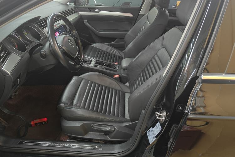 Used Volkswagen Magotan 2018 280TSI DSG Comfort Model Left Front Seat