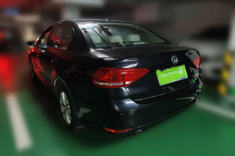 Used Volkswagen Lavida 2015 1.6L Automatic Comfort Edition