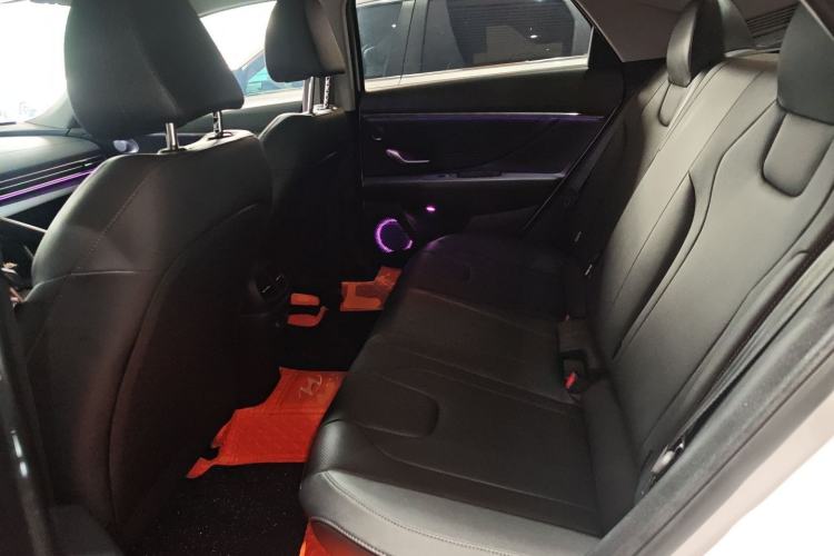 Used Hyundai Elantra 2023 1.5L CVT LUX Prestige Edition Left Rear Seat