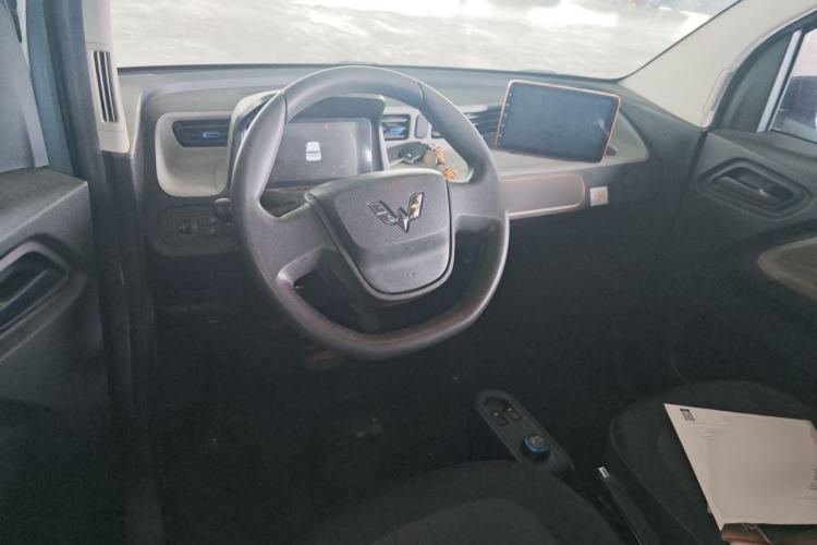 Used Wuling Hongguang MINIEV 2020 Zizai Version Lithium-NMC Center Console