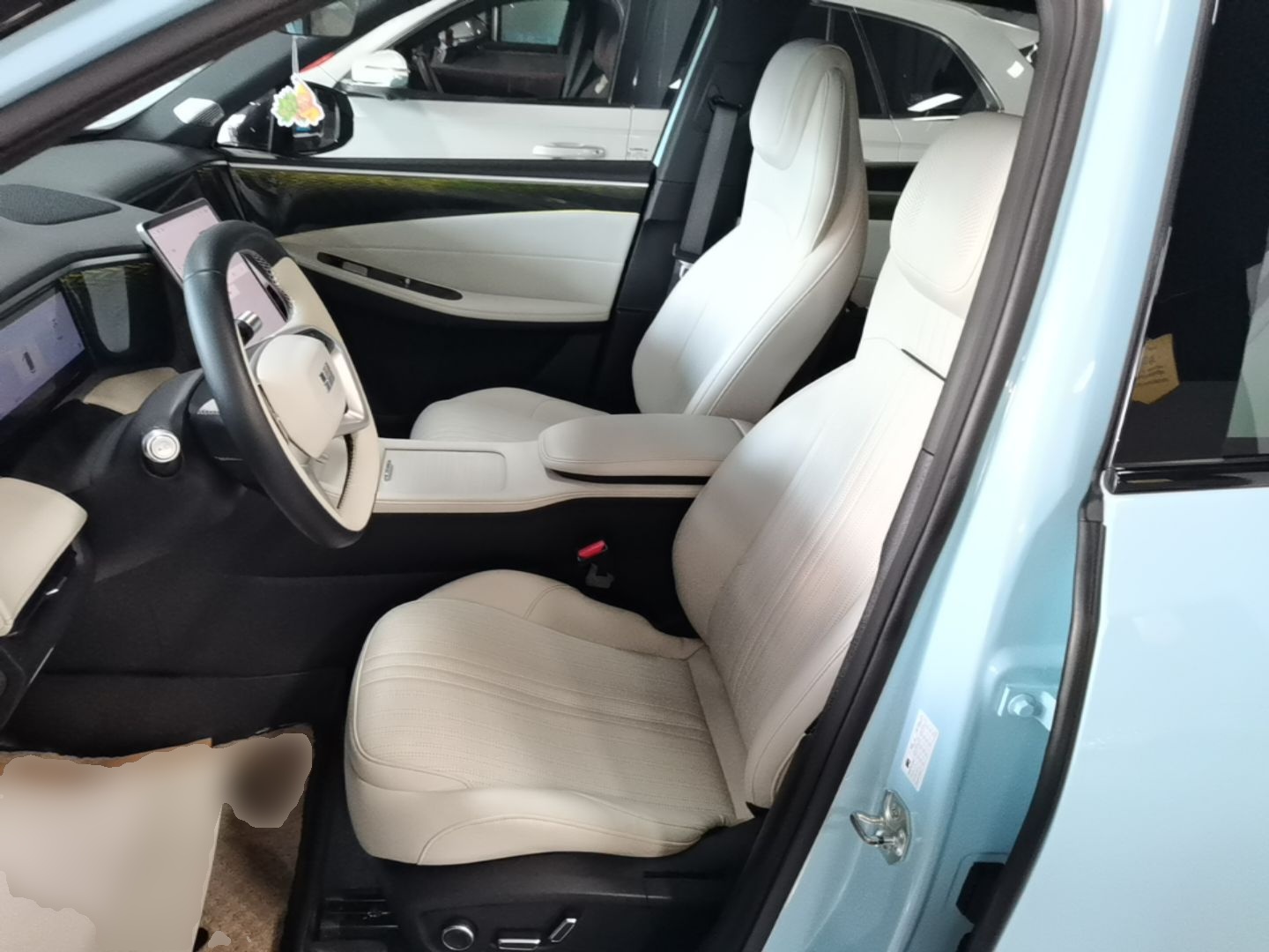 Geely Galaxy L7 2023 1.5T 115 km Starship — снимка 17