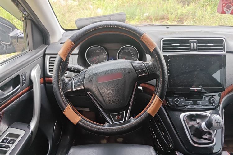 Used Haval H6 2014 Sport Version 1.5T Manual Two-Wheel Drive Elite Edition Steering Wheel
