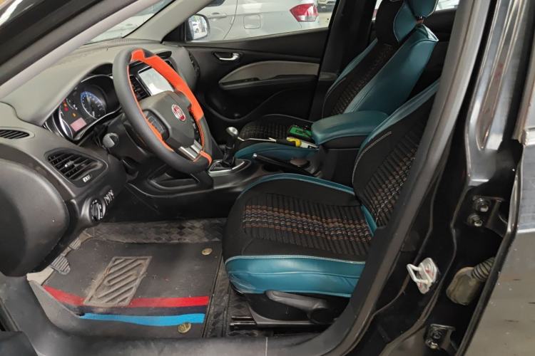 Used Fiat Viaggio 2015 1.4T Manual Enjoyment Edition
