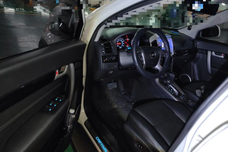Used Chevrolet Captiva 2014 2.4L 4x4 Flagship Edition 7 Seats
