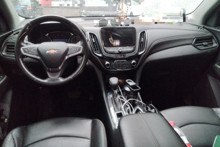 Used Chevrolet Equinox 2021 535T Yujie Edition Center Console