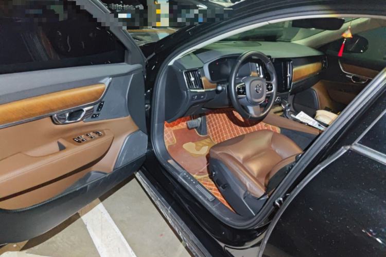 Used Volvo S90 2020 T5 Zhiyi Luxury Edition