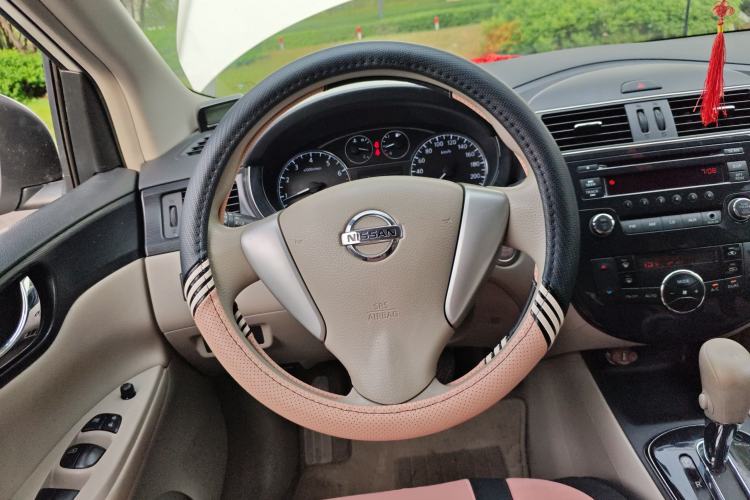 Used Nissan Tiida 2011 1.6L CVT Smart Version Steering Wheel