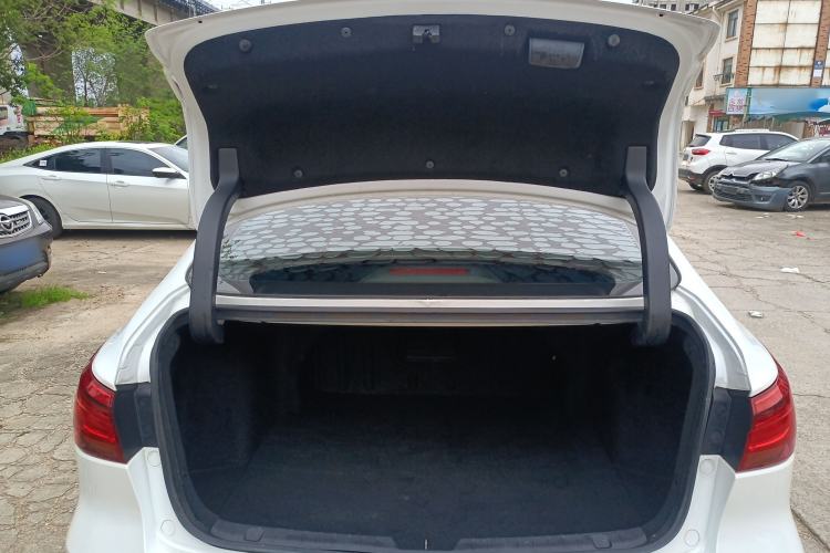 Used CHANGAN Ruicheng CC 2021 Blue Whale Edition 1.5T DCT Luxury Model Trunk