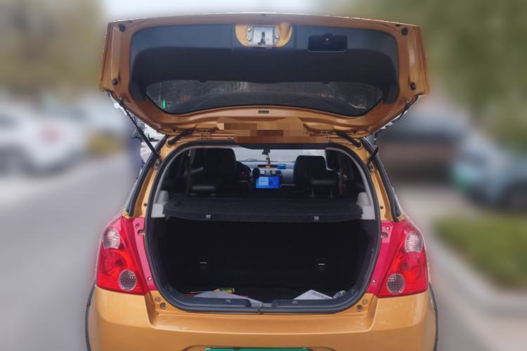 Used Suzuki Swift 2015 1.5L Manual Limited Edition Trunk