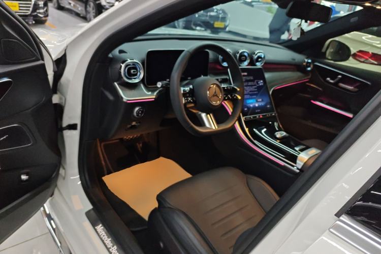 Used Mercedes-Benz C-Class 2024 Second Facelift C 260 L Sport Edition Driver Seat