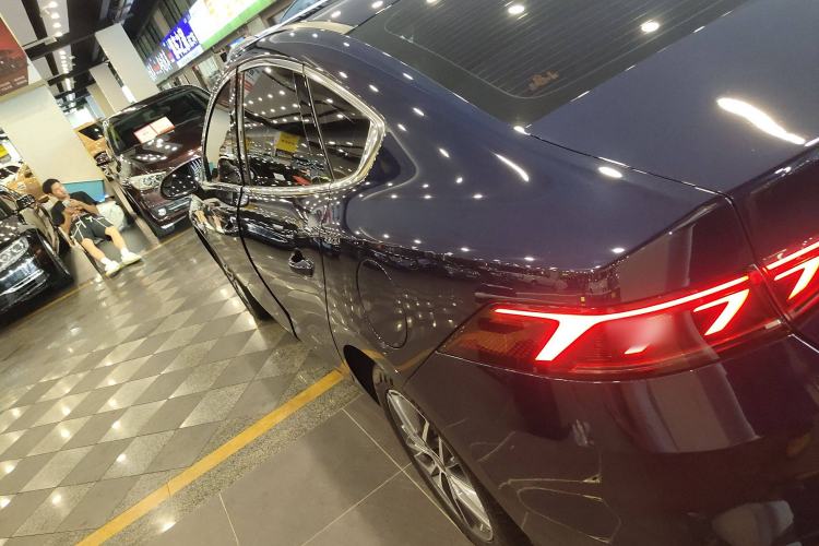 Used BYD Qin PLUS 2023 Champion Edition DM-i 120KM Excellence Model