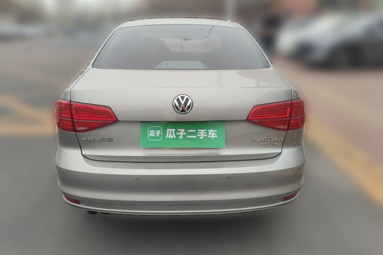 Used Volkswagen Sagitar 2017 230TSI Automatic Luxury Edition
