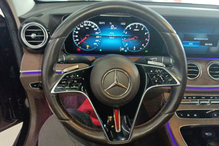 Used Mercedes-Benz E-Class 2022 Second Facelift E 300 L Fashion Edition Steering Wheel