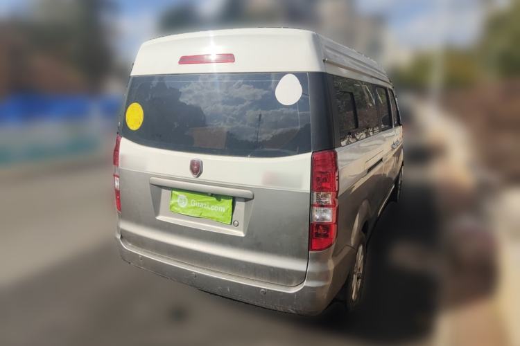 Used Jinbei New Hiace X30L 2024 Wealth Edition Passenger Van 5/6/7 Seater Front-Mounted Air Conditioning