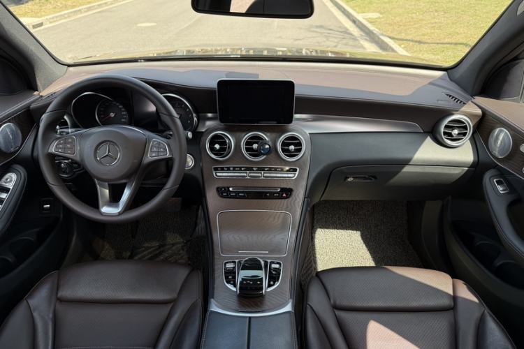 Used Mercedes-Benz GLC 2018 GLC 300 4MATIC Sport Edition
