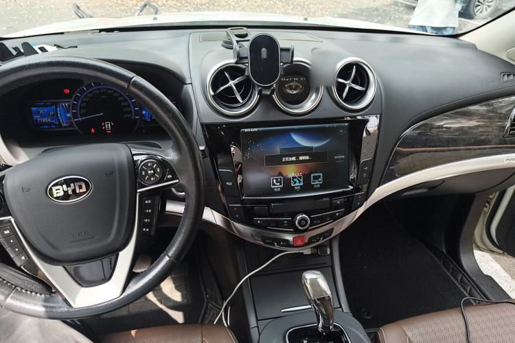 Used BYD S7 2016 2.0T Automatic Prestige Plus
