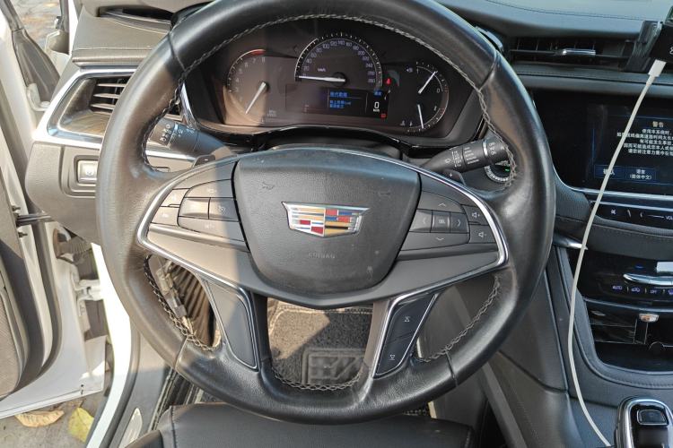 Used Cadillac XT5 2018 25T Tech Model
