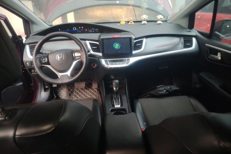 Used Honda Jade 2017 1.8L automatic Comfort version 5 seats
