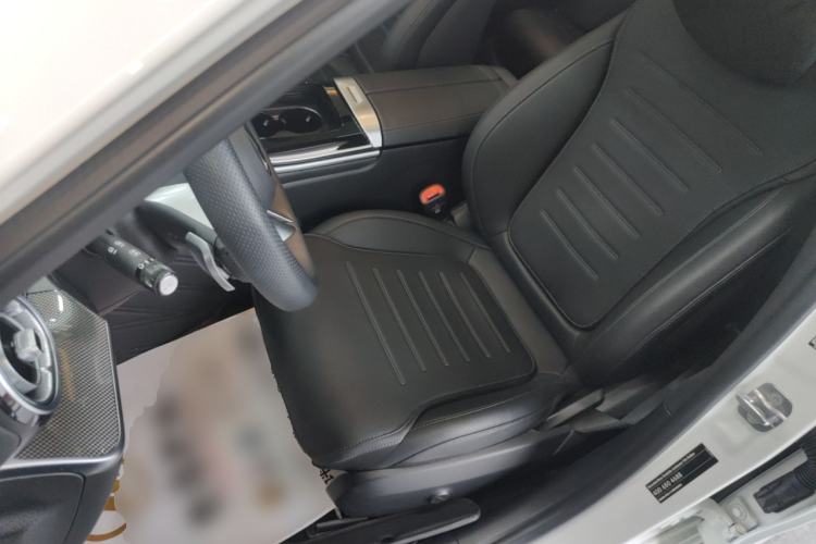 Used Mercedes-Benz C-Class 2024 Second Facelift C 260 L Starry Night Sport Edition Left Front Seat