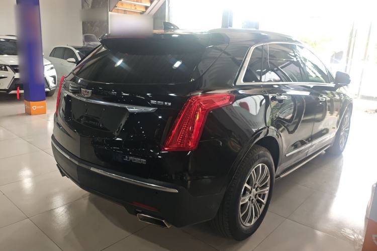Used Cadillac XT5 2018 25T Luxury Model Rear Right 45 Deg